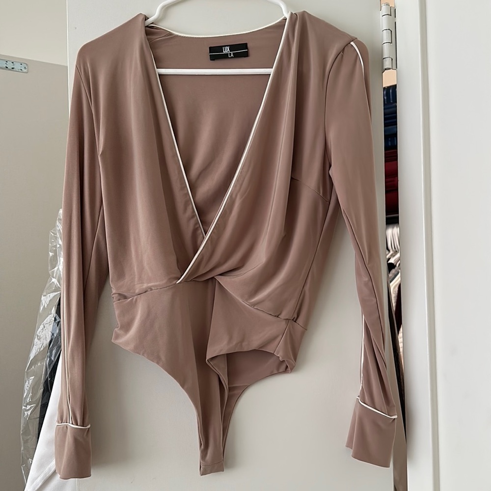 LUX LA bodysuit size small